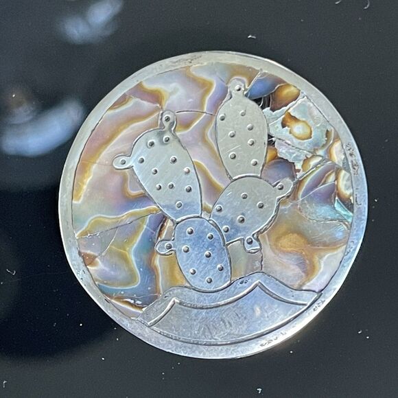 Vintage Taxco Mexico Metales Casados SIESTA Sterling Stone  Vtg Taxco Mexico Sterling SilverPENDANT/BROOCH ABALONE INLAY Prickly Pear Cactus